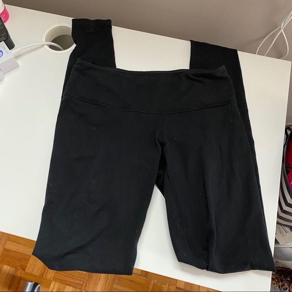 Black Lululemon leggings - Picture 1 of 4